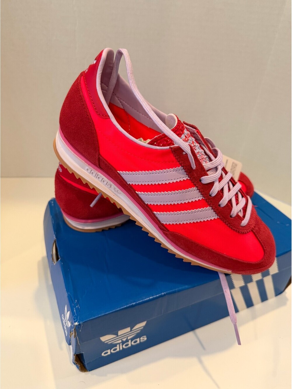Adidas Originals Women's Red and White Retro Running Sneakers Size 7